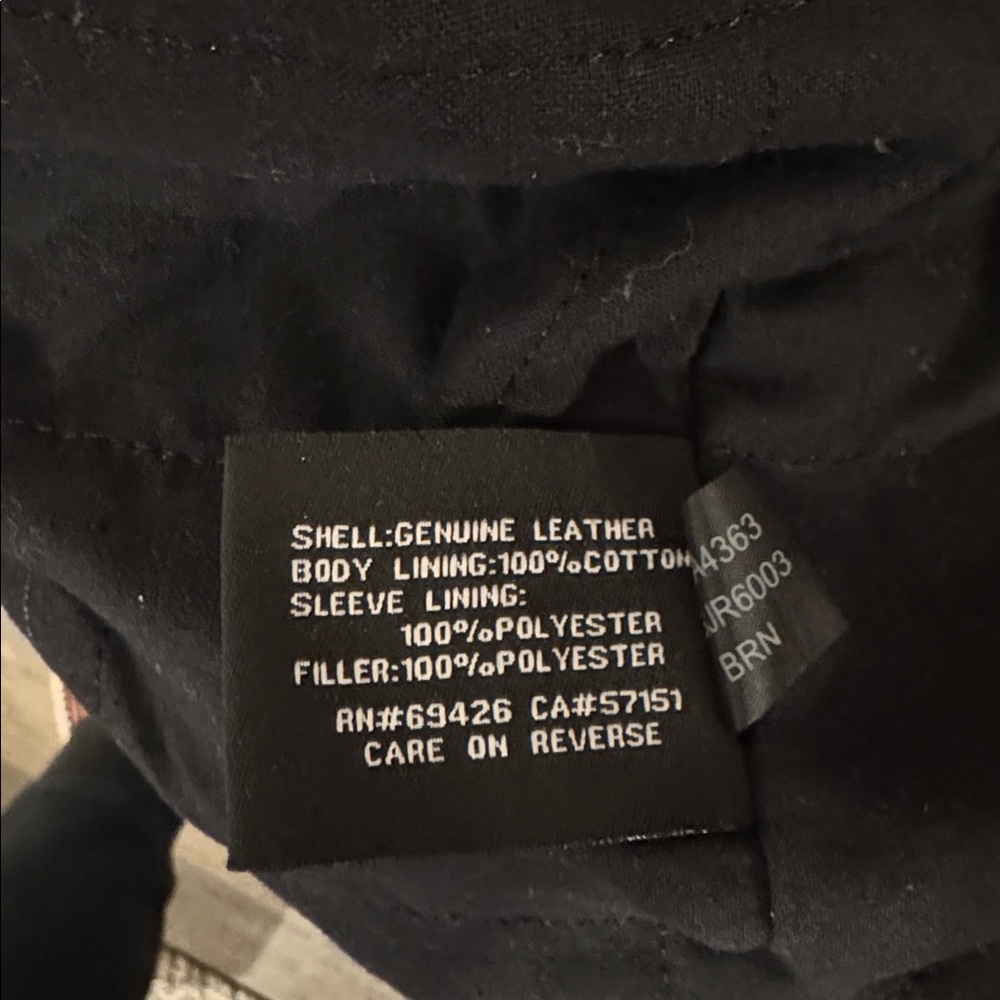 Black Rivet men’s leather jacket. Rugged, classic, durable - Picture 7 of 7